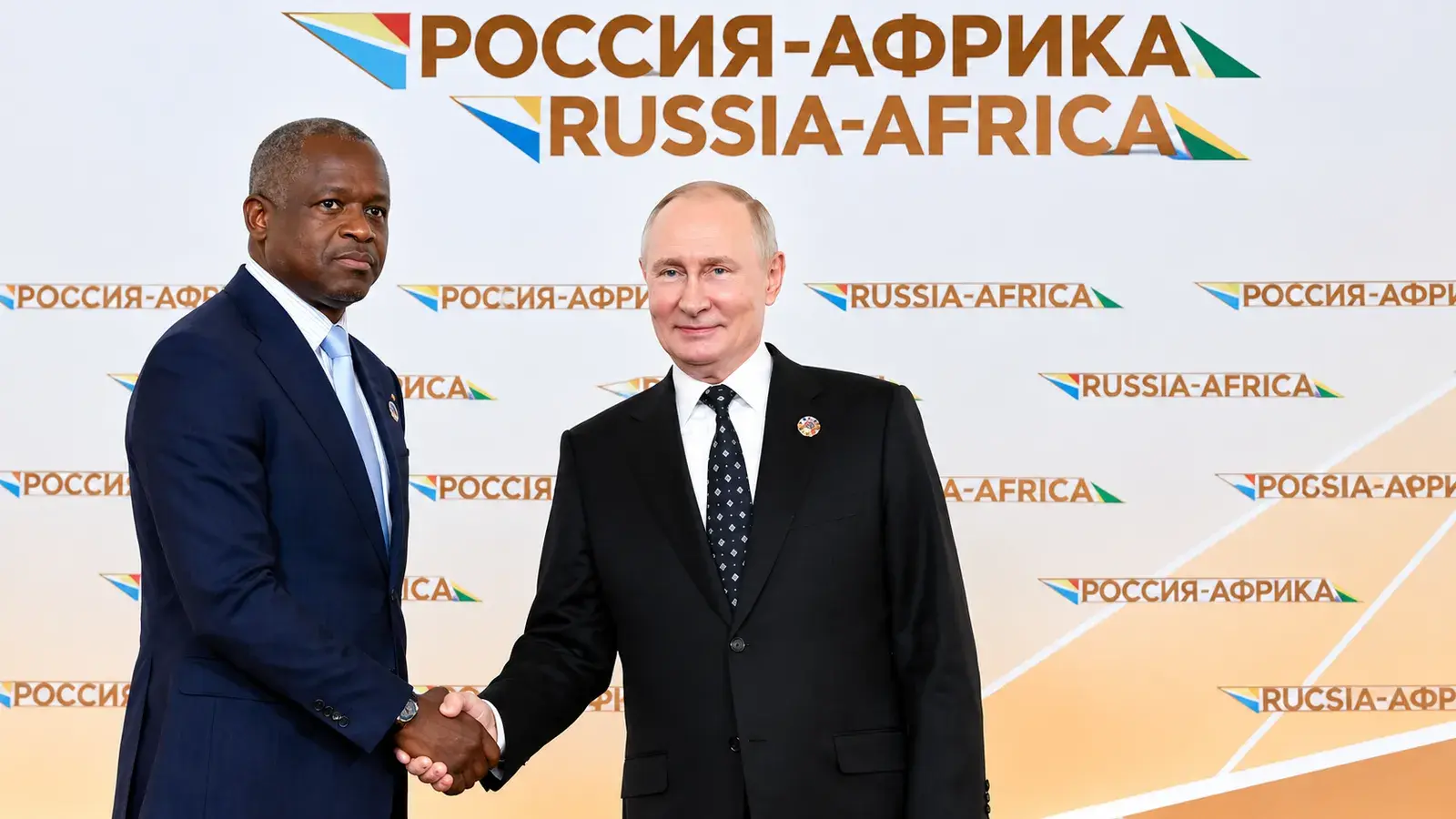 Diplomatie : Rencontre entre le vice-président du Gouvernement gabonais, Hermann Immongault, et le président russe Vladimir Poutine, le 29 octobre 2026 à Moscou.